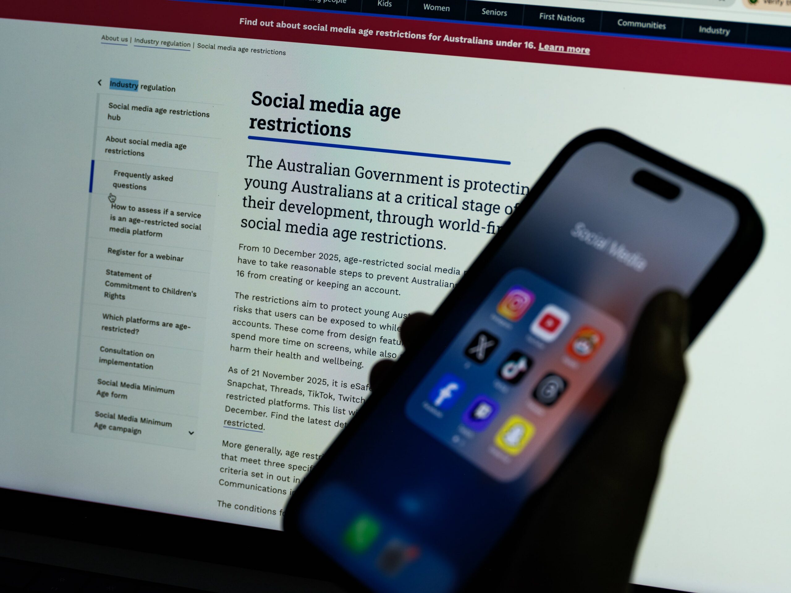 Dudas, bromas y trucos virales en Australia al apagar las redes a los menores: “Es la ocasión de desengancharse”