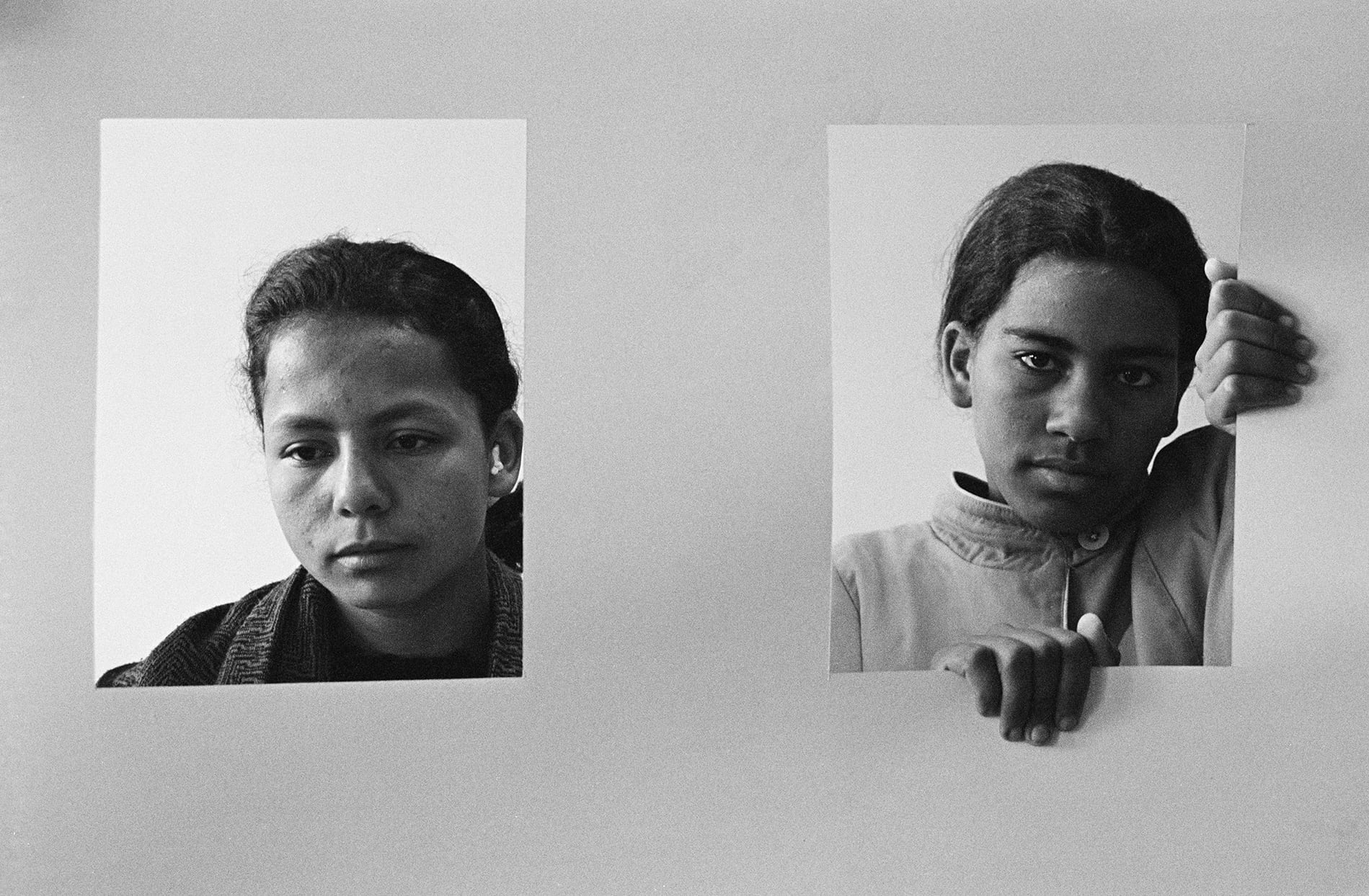 El aula reinventada del fotógrafo Hicham Benohoud como metáfora de la sociedad marroquí